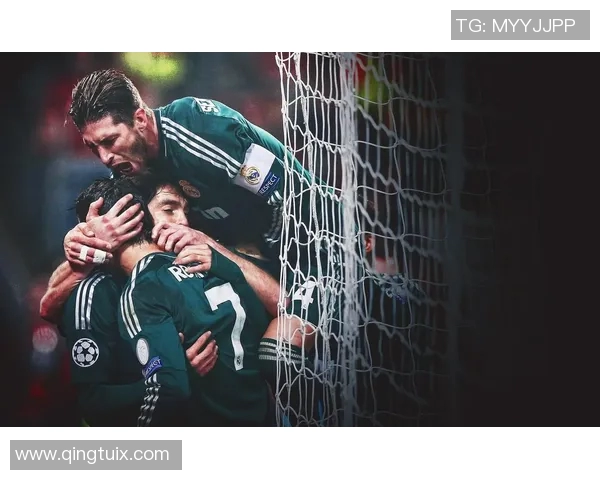 高清卡通足球明星壁纸精选让你的手机桌面充满活力与激情